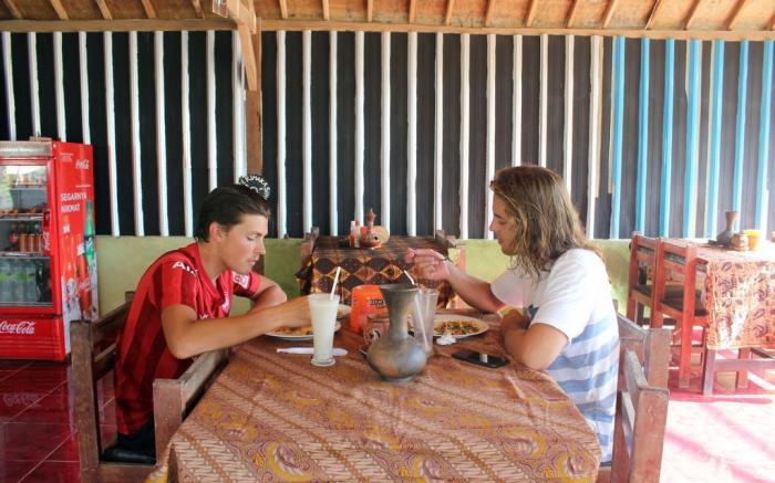 Duyung Rooms and Resto