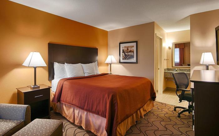 Best Western Lake Conroe Inn