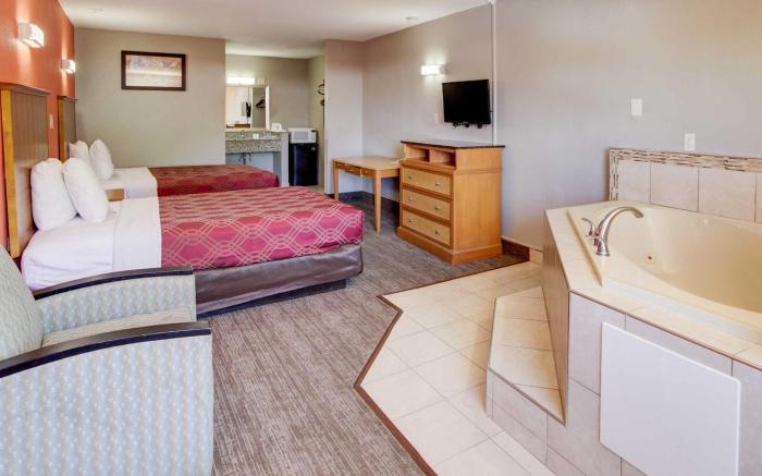 Econo Lodge Airport