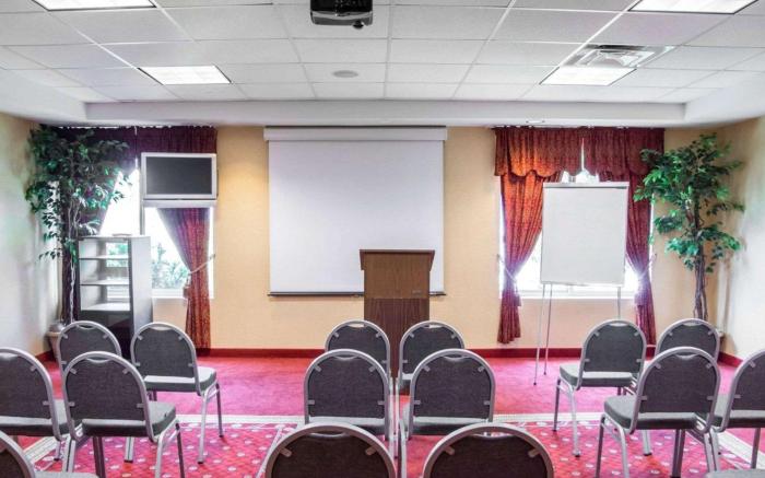Holiday Inn Express Hebron Cincinnati Airport