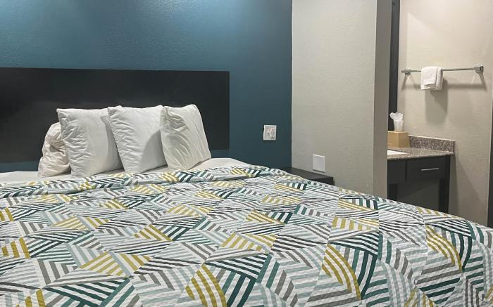 Studio 6 Suites – Knoxville, TN - Downtown