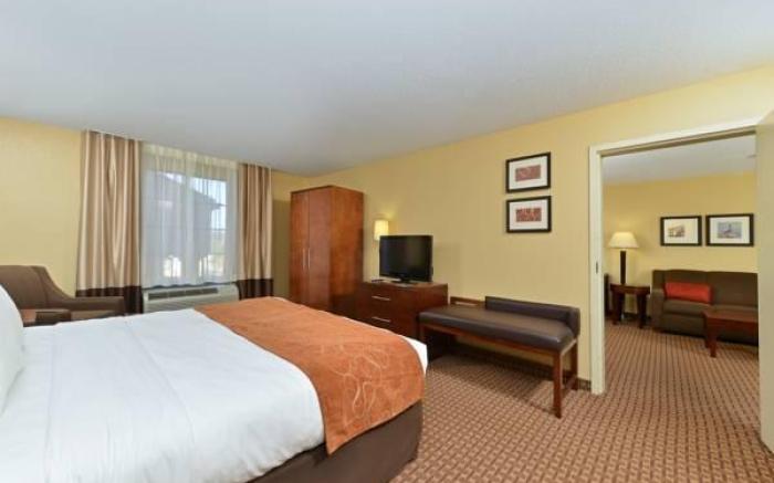 Comfort Suites Port Allen - Baton Rouge