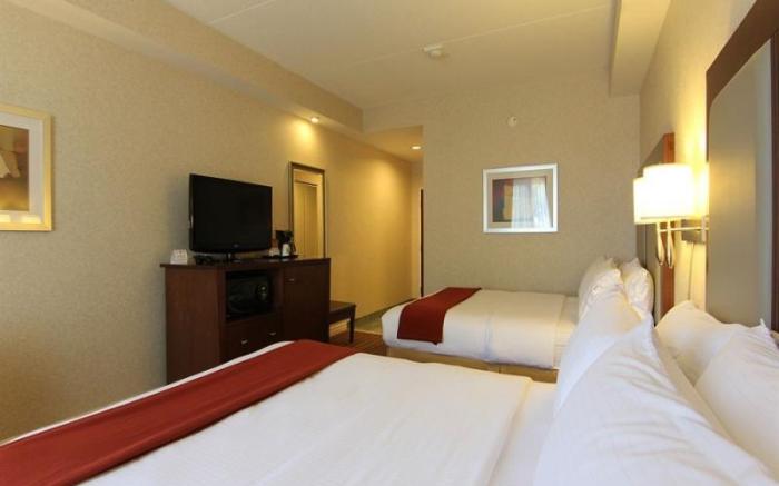 Holiday Inn Express Whitby Oshawa By IHG