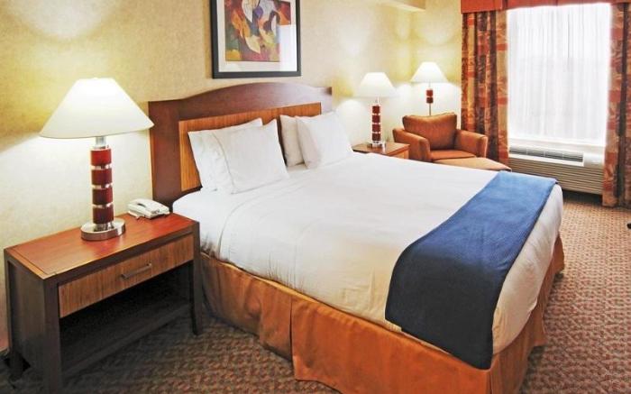Holiday Inn Express Brampton By IHG