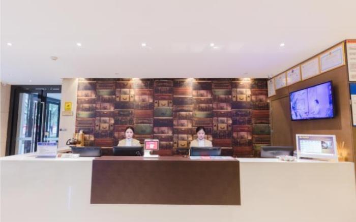 JTOUR Inn Guigang Life Port High-speed Railway Station