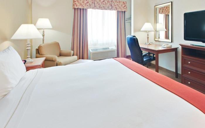 Holiday Inn Express Hotel & Suites El Dorado By IHG