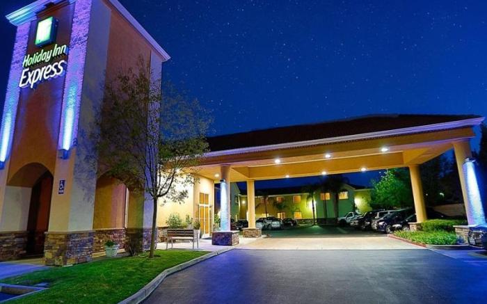 Holiday Inn Express Oakdale By IHG