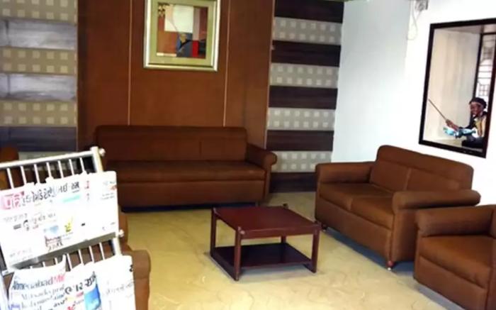 Hotel Airport Plaza