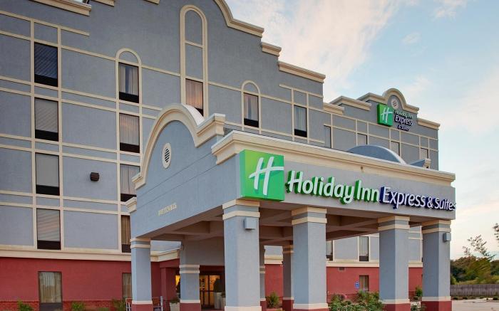 Holiday Inn Express Hotel & Suites Greenwood By IHG
