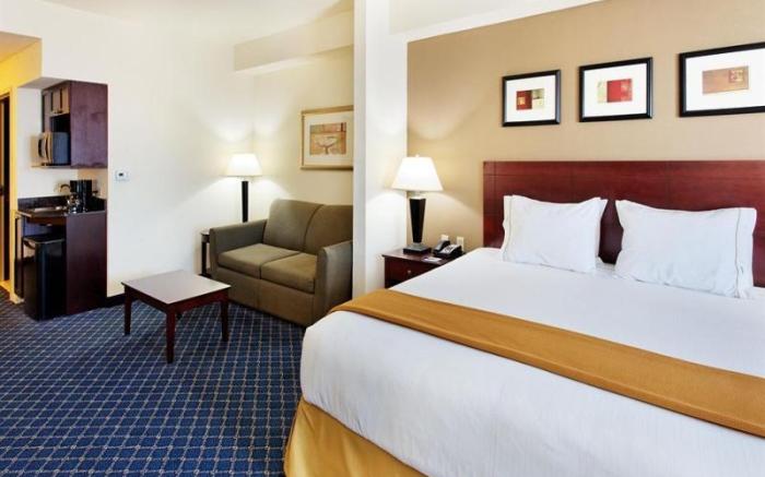 Holiday Inn Express Hotel & Suites Cookeville By IHG