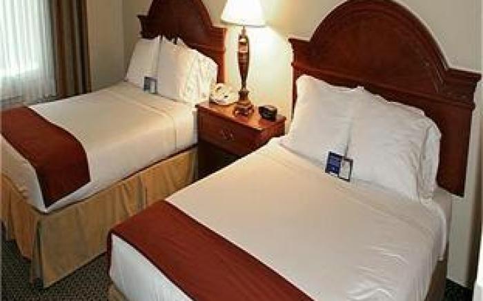 Four Points by Sheraton Dallas Arlington Entertainment District