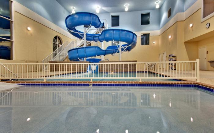 Holiday Inn Express Hotel & Suites Brookings By IHG