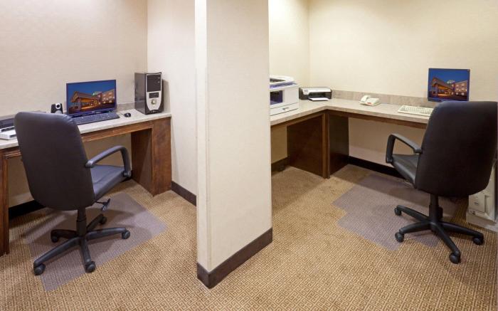 Holiday Inn Express Hotel & Suites Eagle Pass By IHG