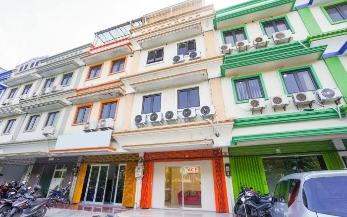 Hotel O Rungkut Near Its Surabaya Formerly Ace Business Hotel
