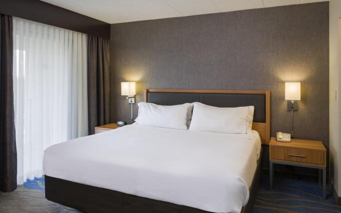 Holiday Inn Express Hotel & Suites Philadelphia – King of Prussia by IHG
