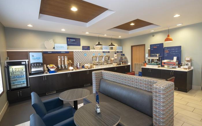 Holiday Inn Express Hotel & Suites Iron Mountain By IHG