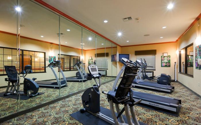 Holiday Inn Express Hotel and Suites Fairfield-North By IHG