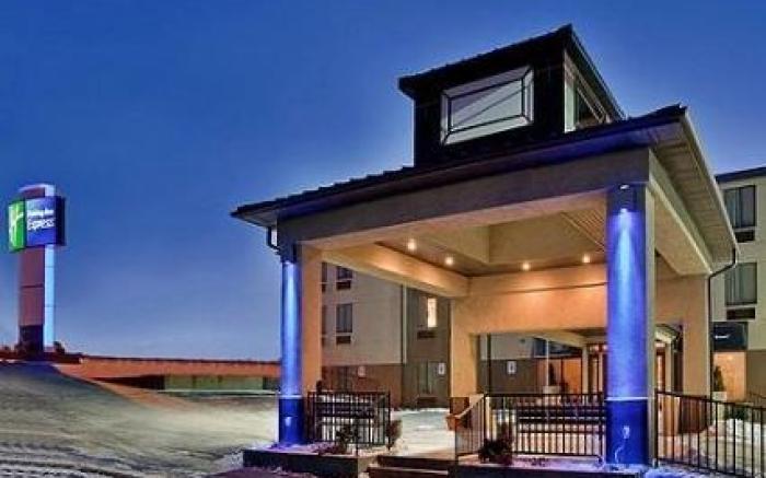 Holiday Inn Express Osage Beach - Lake of the Ozarks By IHG