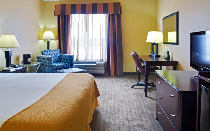 Holiday Inn Express Hotel and Suites Natchitoches By IHG