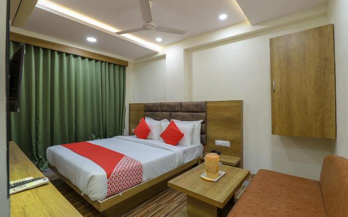 Super Hotel O Shubham Inn