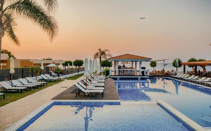 Villa Di Mare Seaside Suites