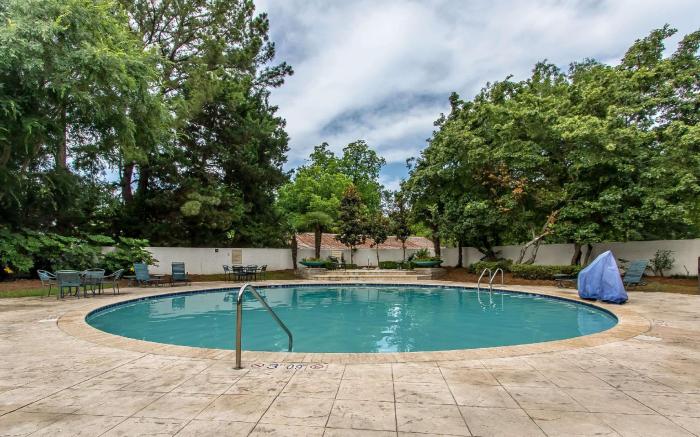 Econo Lodge Inn & Suites Foley-North Gulf Shores