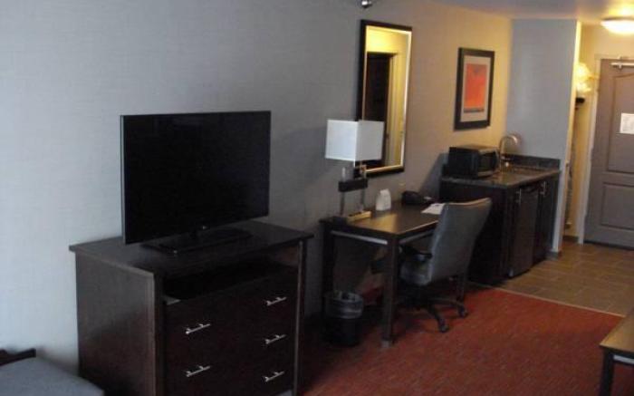 Holiday Inn Express Hotel & Suites Rapid City By IHG