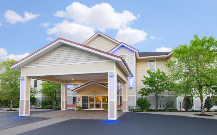 Holiday Inn Express Hotel & Suites Brattleboro By IHG