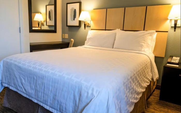 Candlewood Suites East Lansing by IHG