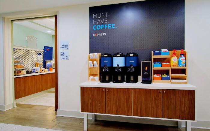 Holiday Inn Express Hauppauge-Long Island By IHG