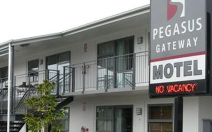 Pegasus Gateway Motels and Apartments