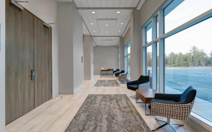 Holiday Inn Express Kingston West By IHG