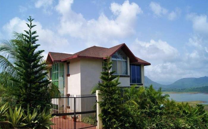 StayVista's Princess - A Villa with Infinity Pool & Breathtaking Views