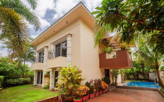 Serene Villa by StayVista - A Hill-View Villa with Plunge pool