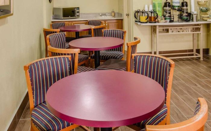 Quality Inn Paris