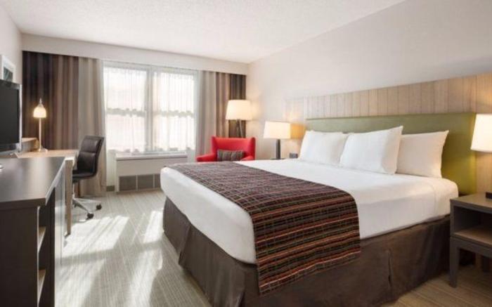 Country Inn & Suites by Radisson, Minneapolis West, MN
