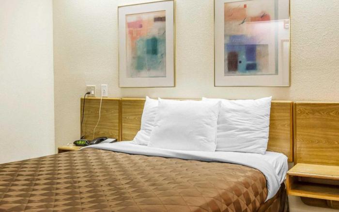 Classic Inn By OYO I- 240 Near Memphis Airport