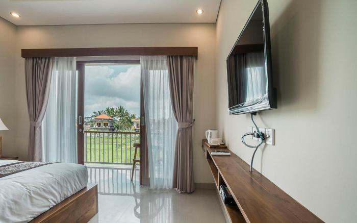 Putih DCarik Ubud