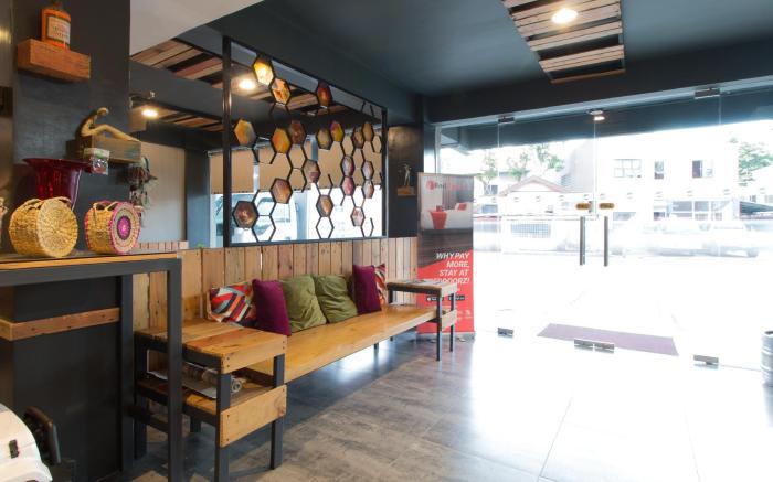 RedDoorz Plus @ Taft North Mandurriao