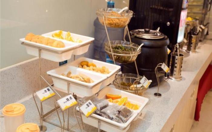 City Comfort Inn Xinyu Railway Station Walking Street