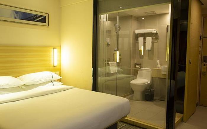 City Comfort Inn Huanggang Baota Avenue