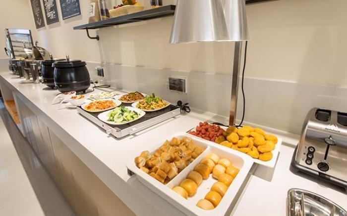 City Comfort Inn Qinzhou Port District Central Square