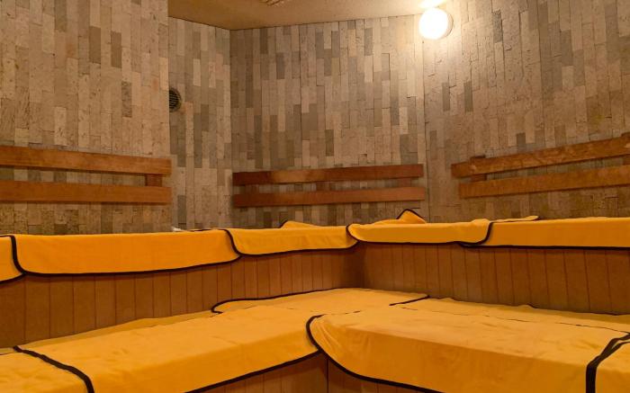 Funabashi Grand Sauna and Capsule Hotel - Male Only