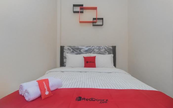 RedDoorz Syariah near Politeknik Negeri Madiun