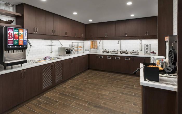 Residence Inn Long Island Garden City