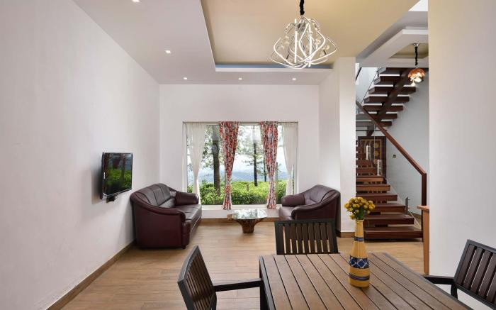 StayVista at Villa Hugel with Lawn & Badminton
