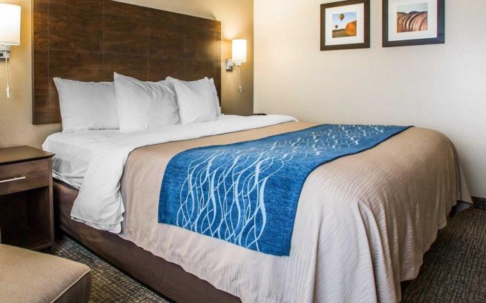 Comfort Inn & Suites Waterloo - Cedar Falls
