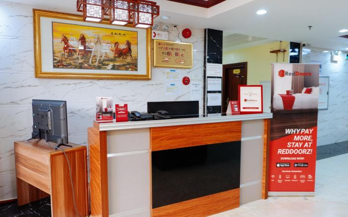 RedDoorz Plus near Camella La Brisa Lapulapu