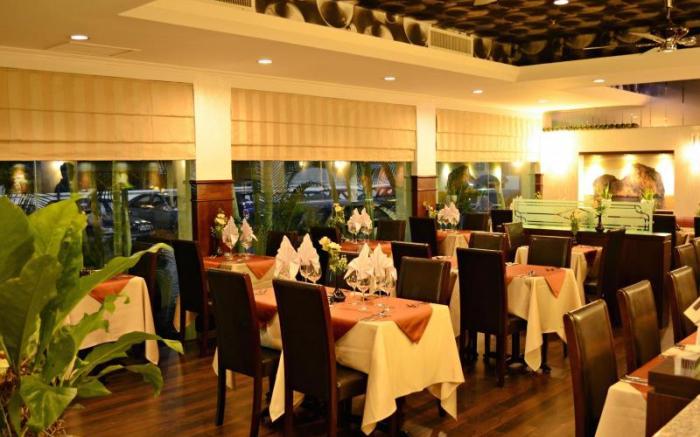 Regalodge Hotel & Spa 