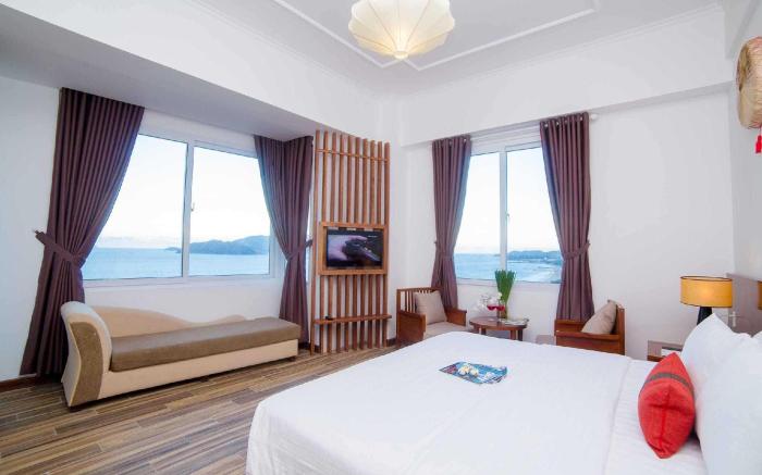 The Light Hotel 